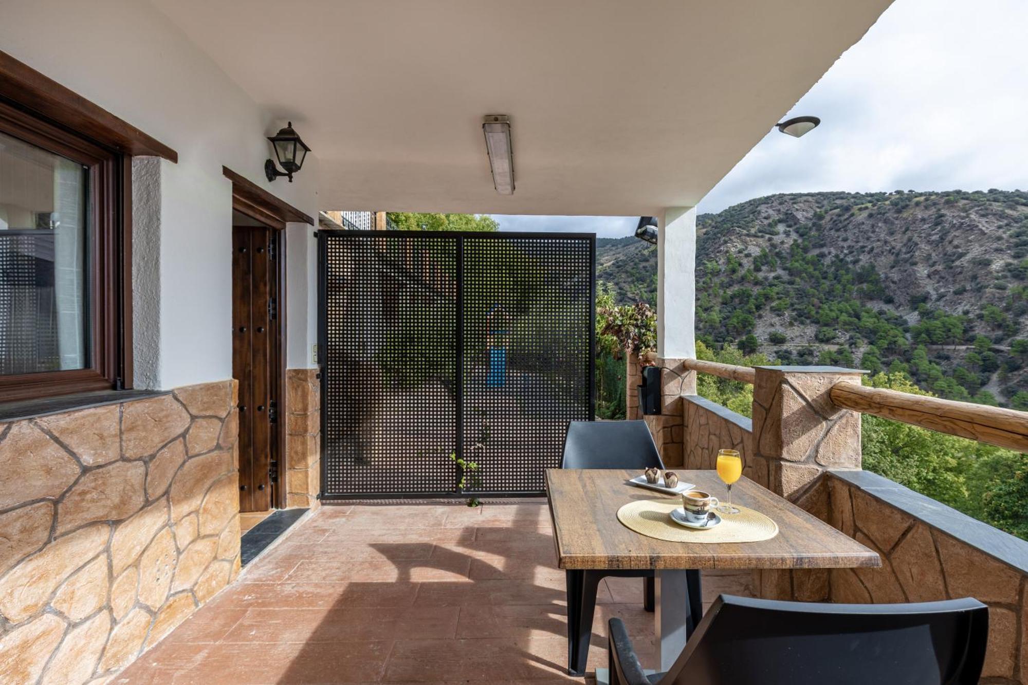Bérchules Turismo Rural & Spa El Cercado מראה חיצוני תמונה